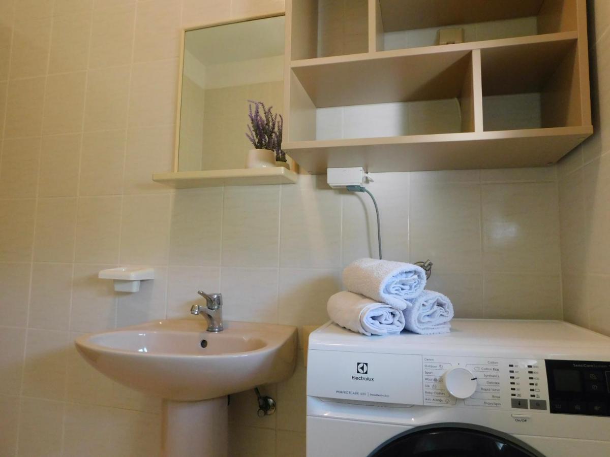 Apartmani Salus Pag Town Eksteriør bilde