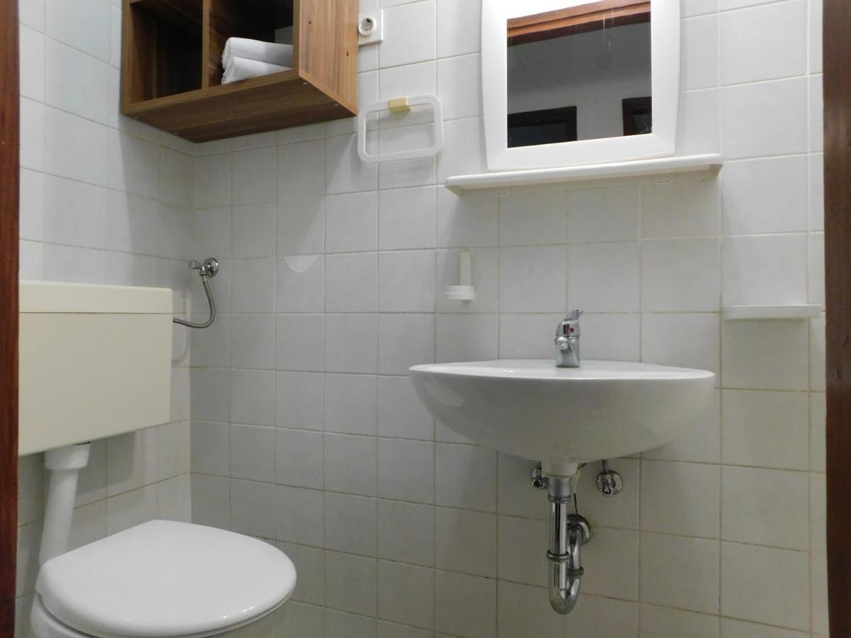 Apartmani Salus Pag Town Eksteriør bilde